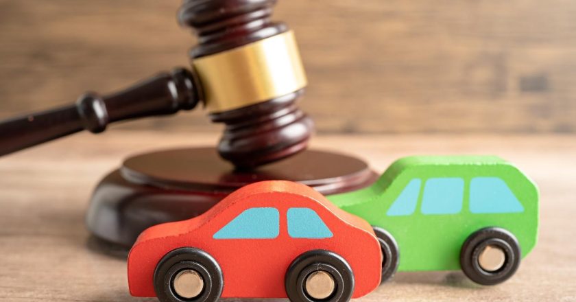 When Should I Hire a Lawyer After a Car Accident?