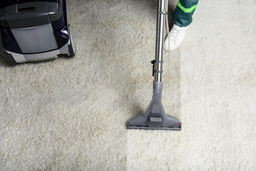 This Is How to Clean a White Carpet in Your House