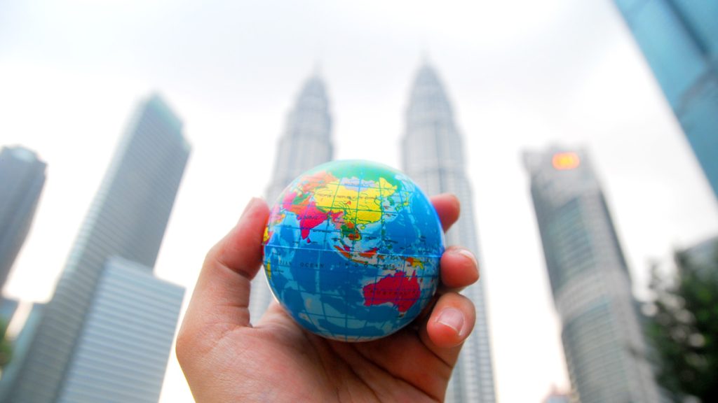 The Power of Global Connection - How Webinars Bridge Borders for Foreign Companies
